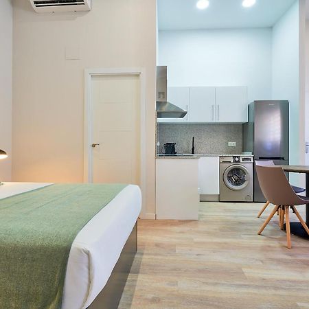 Del Parque Flats Estudio Capuchinos Malaga Luaran gambar