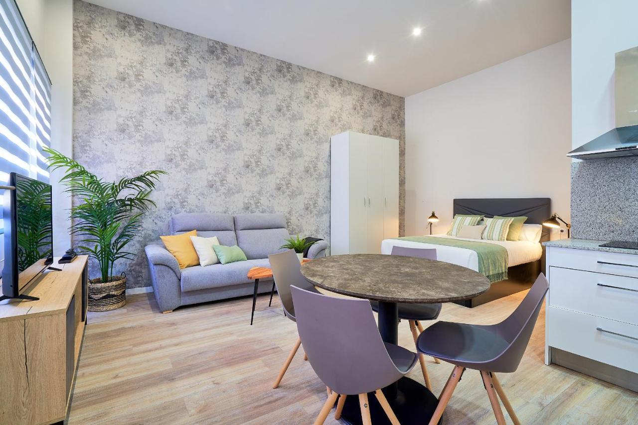 Del Parque Flats Estudio Capuchinos Malaga Luaran gambar