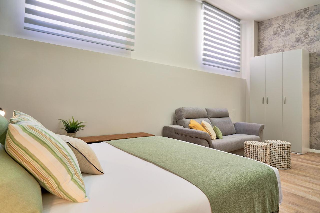 Del Parque Flats Estudio Capuchinos Malaga Luaran gambar